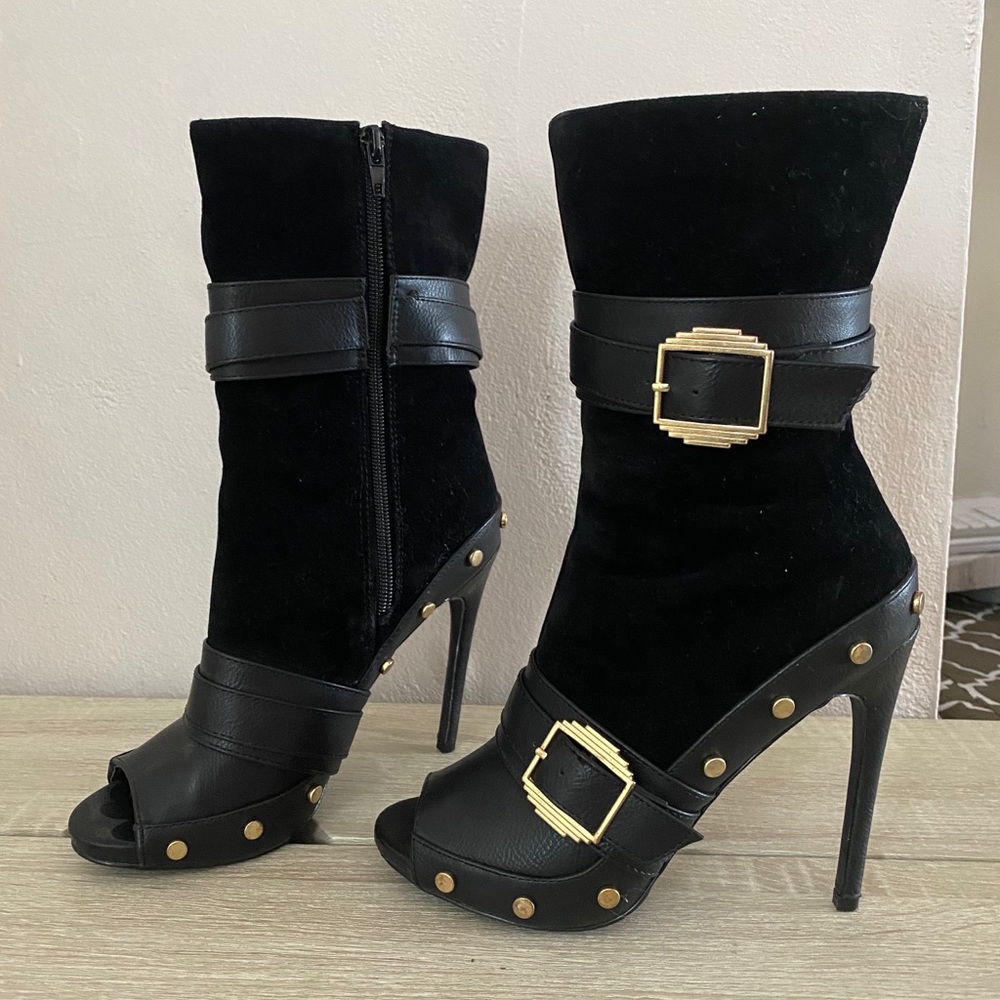 Peep toe booties